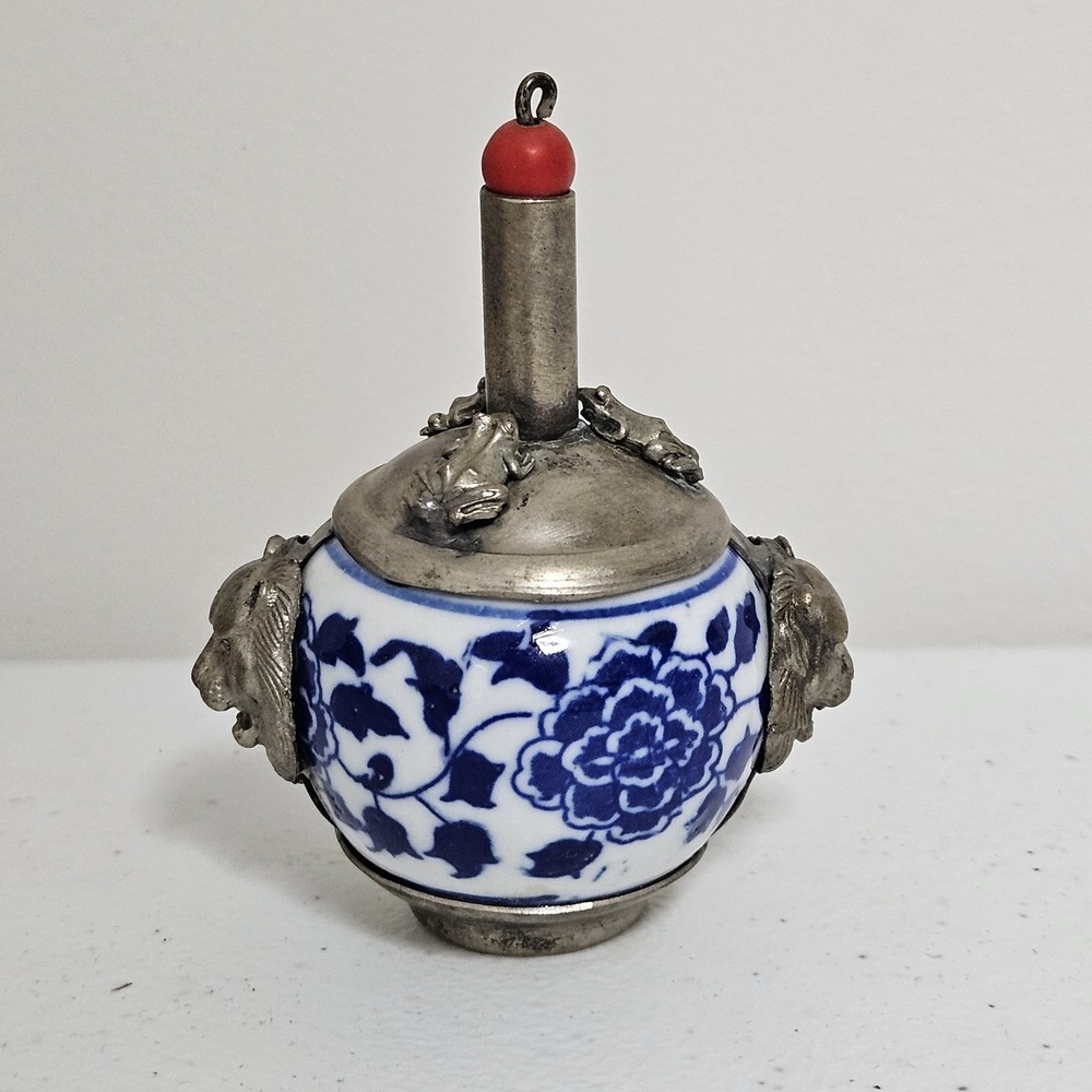 Antique 19th Century Chinese Tibetan Pewter Porcelain Snuff Bottle Blue White - Picture 2 of 11